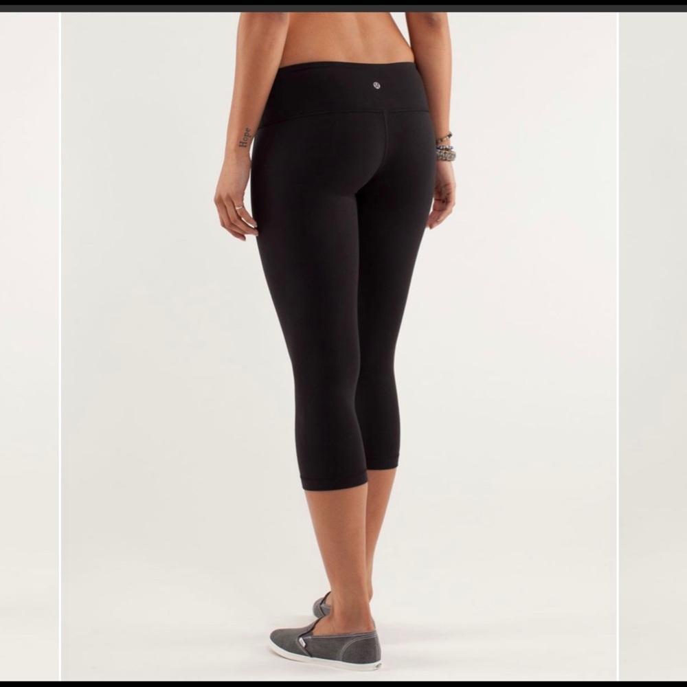 Lululemon Wunder Under Crop